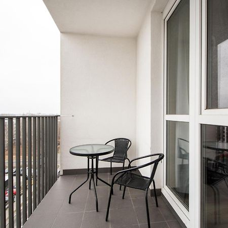 In Apartments Okecie Warszawa Zewnętrze zdjęcie